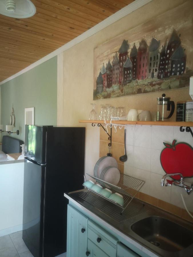 Achillion B&B Paralía Skotínis 外观 照片