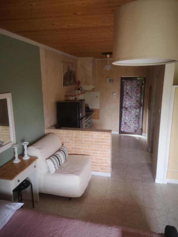 Achillion B&B Paralía Skotínis 外观 照片