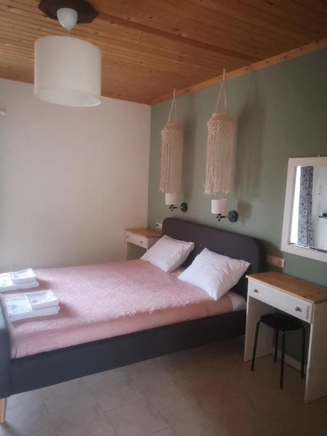 Achillion B&B Paralía Skotínis 外观 照片