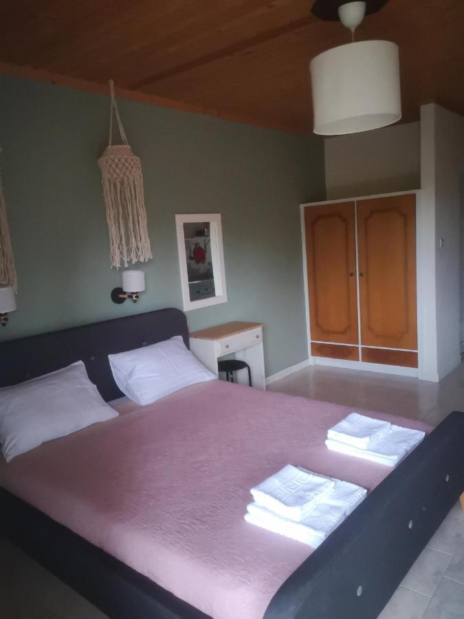 Achillion B&B Paralía Skotínis 外观 照片