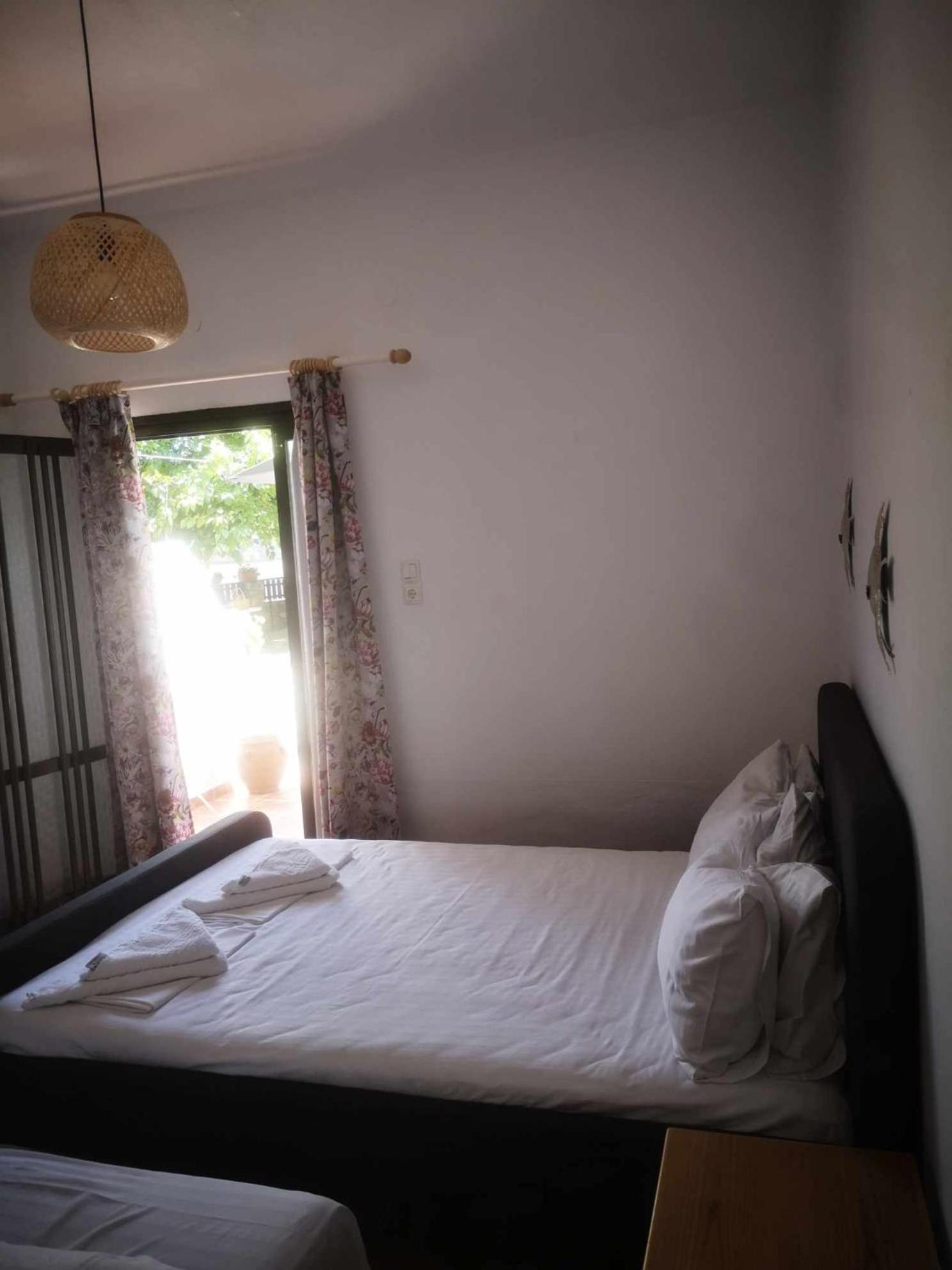 Achillion B&B Paralía Skotínis 外观 照片