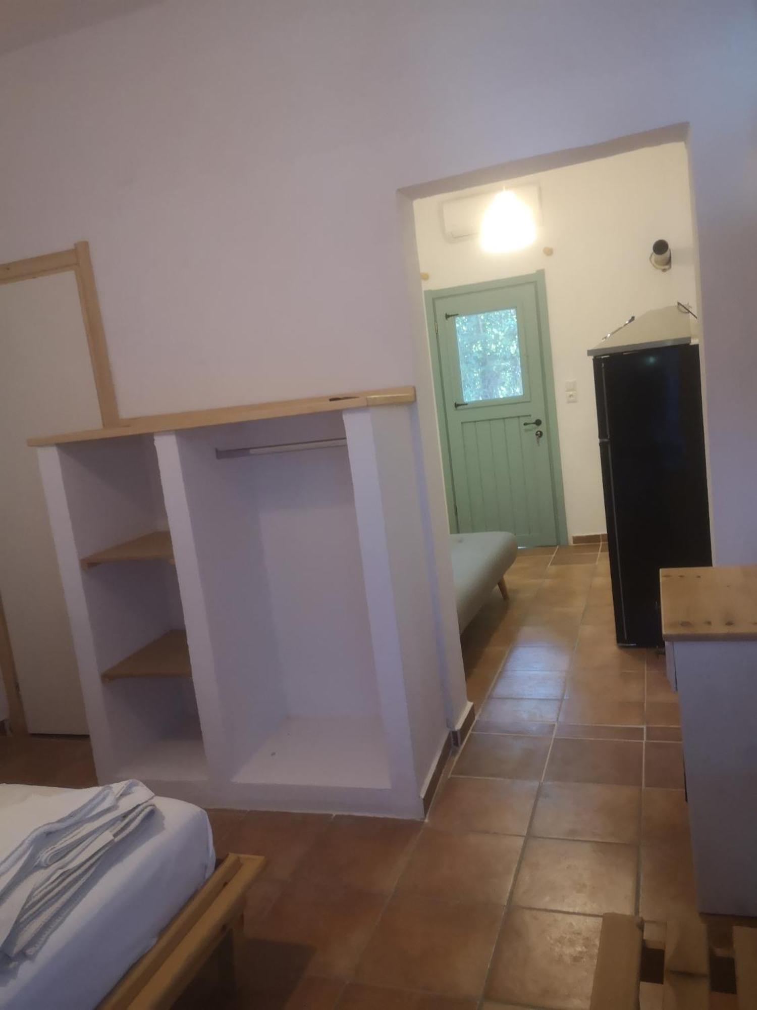 Achillion B&B Paralía Skotínis 外观 照片