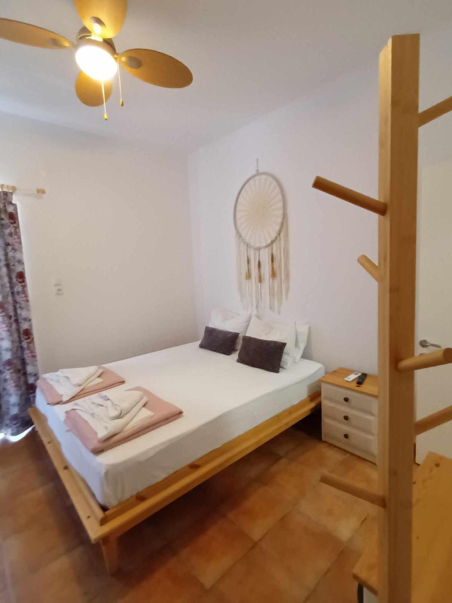 Achillion B&B Paralía Skotínis 外观 照片